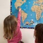 La carte pliable : le cadeau éducatif pour initier les enfants à la géographie